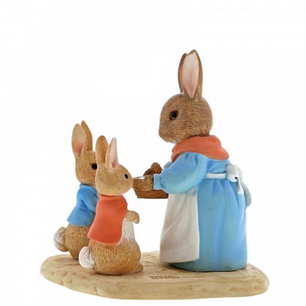 Mrs Rabbit, Flopsy & Peter Rabbit