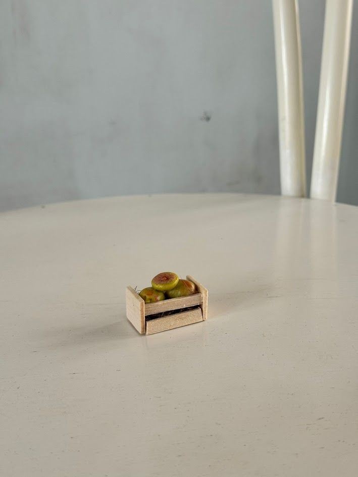 Miniatuur - Kratje Mango